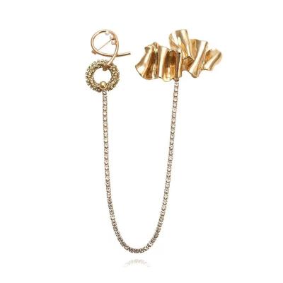 China Office/metal long chain brooch European and American career famous creative design, all-match temperament diamond-studded brooch for sale