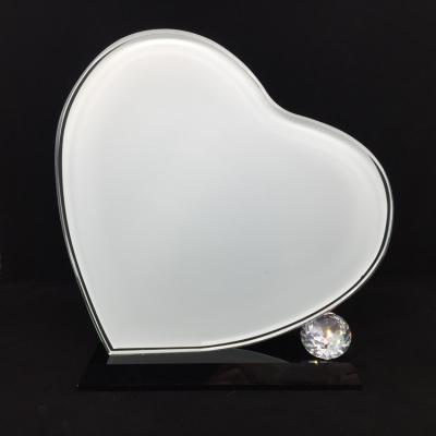 China Crystal Heart Shape Sublimation Blanks Crystal Photo as Wedding Gift for sale