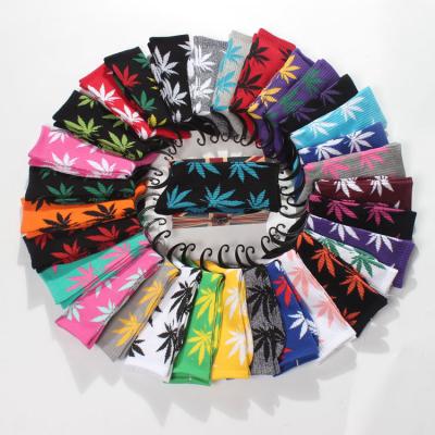 China Professional Wholesale Colorful Sports Breathable Breathable Tube Socks High Quality Bamboo Maple Leaf Socks Custom Design OEM Hemp Weed Leaf Socks for sale