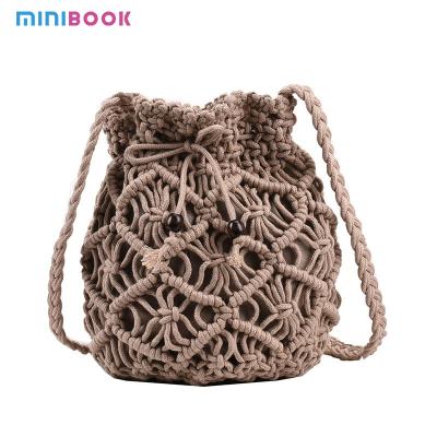 China Handgefertigte Mode Lady Macrame Schultertasche Gewebte Häkel Tasche Tasche Baumwolle Seil Tote zu verkaufen