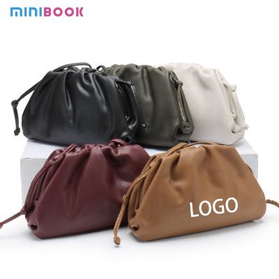 China Portable Design Customizable Logo Women's Bag Genuine Leather Pleated Pattern Clutch for sale