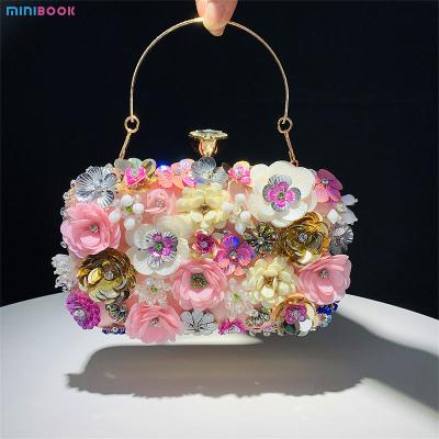 China Handmade Acrylic Evening Clutch Bag For Women Formal Party Rattan Evening With Silks And Satins Bag Bucket Evening Bag à venda