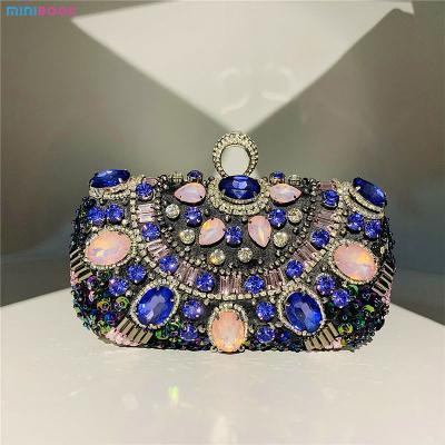 China Style Evening Bag Handmade Bags Spherical Round Beaded Flowers Ladies Peal Party Bag for sale