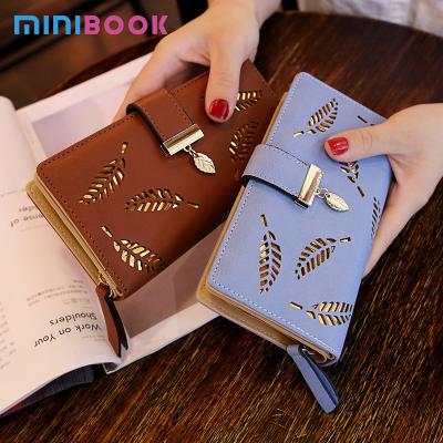 China Daily Life Women's Purses and Wallets Ladies Fashion Bag with Hollow Out Leaf Design for sale