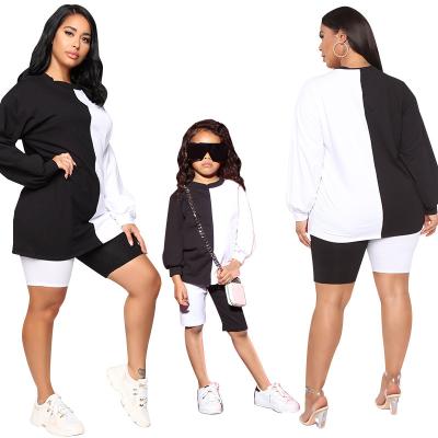 China 2021 New Arrival Summer Anti-Shrink Contrast Color Casual Loose Black And Me Mommy And Me Suits Women Two Piece Set for sale