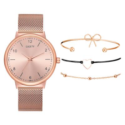 China New waterproof arrive CHARM woman quartz watch ALLOY luxury fashion business lady antique watch set cd043 for sale