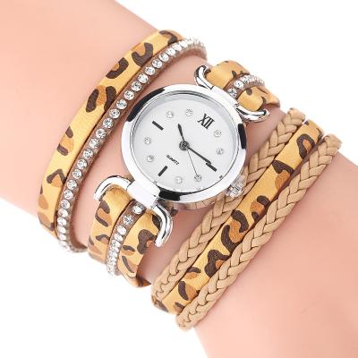 China Non-specific Hot Selling Luxury Lady Wrist Watch Women Wrap Antique Vintage Quartz Watch Business Gift Alloy lnw303 for sale