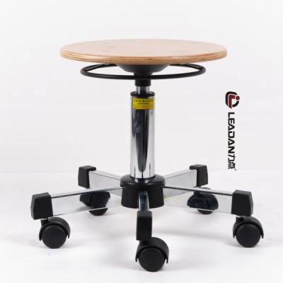 China 360 Degree Height Adjustable Workshop Wood Industrial Stool With Gas Lift Height Adjustment for sale