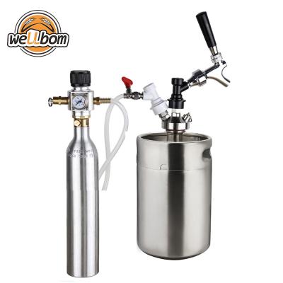 China Work with Compressed Air Mini Growler 5L Pressurized Beer Keg with CO2 Charger Soda Bottle for sale