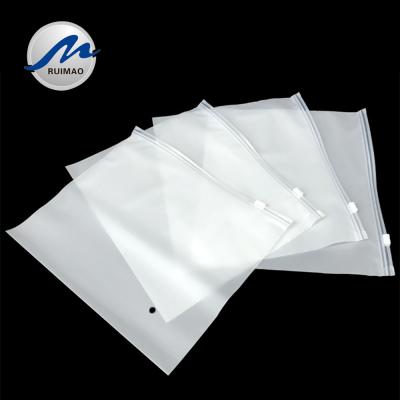 China Resealable Wholesale Custom PE Logo Zipper Eco Friendly Safety Clothes Packaging Frosted Plastic Ziplock Bag for sale