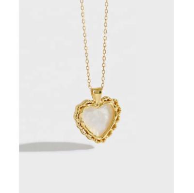 China TRENDY Ready to Ship 925 Sterling Silver 18k Gold Plated White Heart Shell of Mother Pendant Necklace for Valentines Day Gift for sale