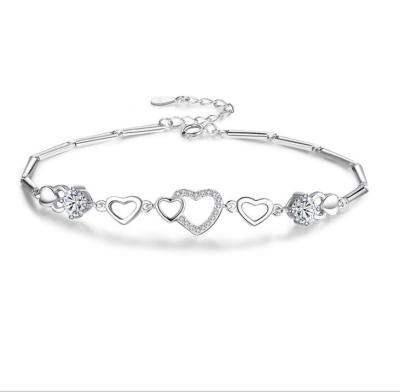 China Trendy Fashion Crystal Jewelry Heart Shaped Design 925 Silver Chain Bracelet For Women for sale