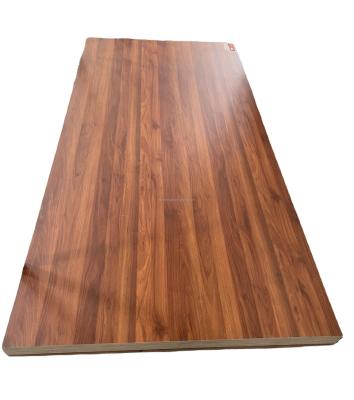 China E1 Class 18mm Traditional High Gloss Indoor Furniture Plywood Moisture Proof Products for sale