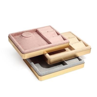 China Modern Customized Drop Shipping Shop Custom Jewelry Tray With Card Suede Metal Ring Necklace Tray Display Flat for sale