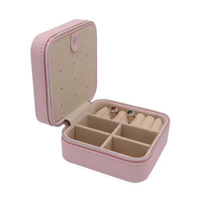 China Modern Customized Leather Bracelet Ring Travel Jewelry Case Earring Jewelry Boxes OEM Zipper Portable Packaging Pink for sale