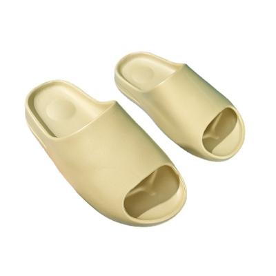 China High Quality Original Wholesale Light Yeezy Custom Logo Slipper Shoes Men CheapYeezy Branded Lightweight Yeezy Slides Eva Slippers for sale