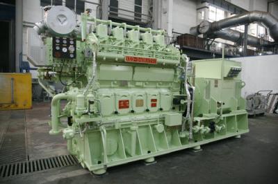 Chine HFO adapté aux besoins du client a mis le feu au générateur diesel refroidi à l'eau 0.4KV - 11KV 500 de centrale de générateur - 750Rpm à vendre