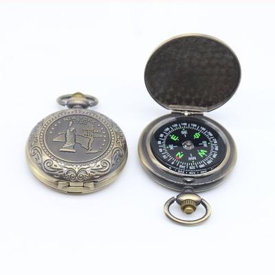 China Pointing Stainless Steel Outdoor Multifunctional Compass Guide Army Pocket Compass Gift Antique Compass for sale