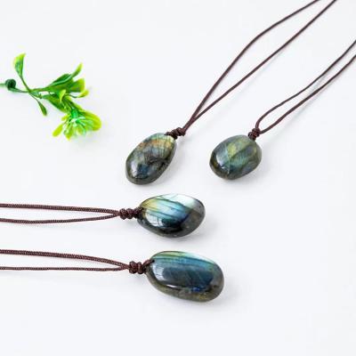 China Wholesale Natural Eco-friendly Labradorite Pendant Ornaments Moonstone Crystal Fashion Simple Pendant Necklace Jewelry Wholesale for sale