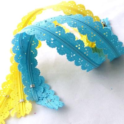 China Brand New Auto Lock Quality Warranty DIY 20cm 3# Nylon Lace Roll Lace Zipper + Custom Handmade Zipper for sale