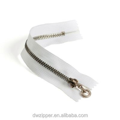 China Auto lock factory direct sale nickel front to back zipper jeans metal zipper for sale