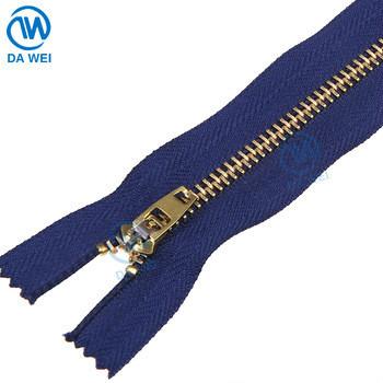 China DAWEI Brand Factory Wholesale Best Price Viable 3#/4#/5#/7#/8#/10# Narrow End Slider Pants Brass Zipper for sale