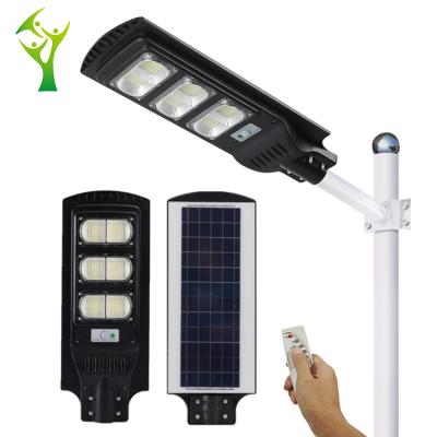 China Remote Control Outdoor Commercial ROAD IP65 Pole 120w LED Light Solar Powered Street Light for sale