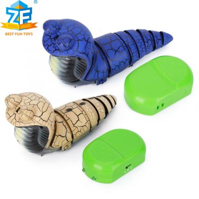 Cina Drop Shipping RC Snake Toy Realistic RC Animal Infrared Remote Control Snake Q1P Summer Game in vendita