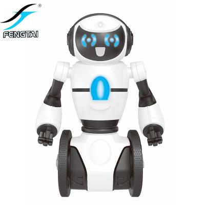 Κίνα WL F1-1 2.4G with smart gravity sensor two-wheeled balance can be used for restaurant service work rc robot toy προς πώληση