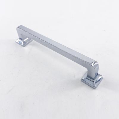 China Die Casting Modern Modern Furniture Handle Cabinet Door Pull Chrome Zinc for sale