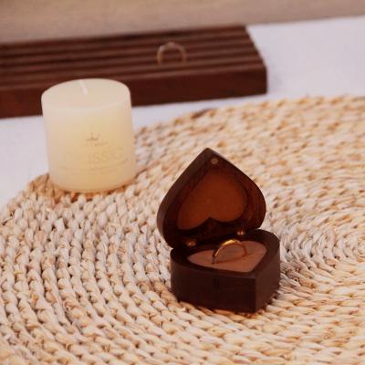 China Handmade Jewelry Walnut Shape Jewelry Disply Heart Wooden Box Stand Displaying Ring Box for sale