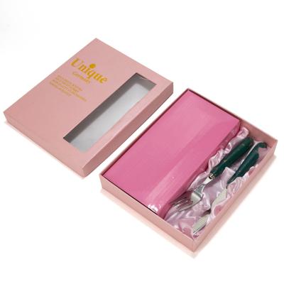 China Charming Cute Wedding Ceramic Dinnerware Gift Box Handle Stainless Steel Wedding Set With Pink Girly Packaging for sale