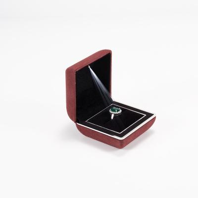 China Luxury Microfiber Metal Frame Microfiber Red Wine Custom Logo Ring Box With Light White Packaging Led Jewelry Box for sale