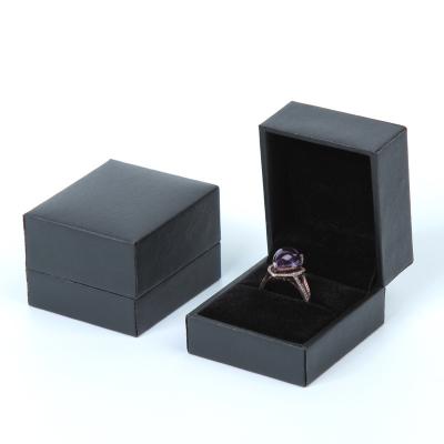 China Handmade Hot Sale Pending Box Cheap Paper Gift With Lids Black Rectangle For Shop With Logo Ring Box for sale