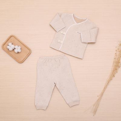 China Antibacterial Organic Cotton Long Sleeves Jacquard Layered Newborn Baby Clothes 3 Set for sale