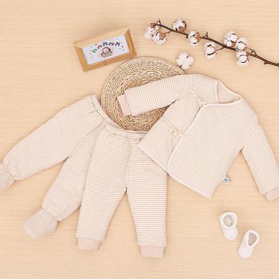 China Cotton Antibacterial Organic Winter Thicken Quilted Kids 3pcs Pajamas Clothing Set for sale