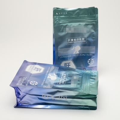 China Disposable Customized Plastic Bag With Logo And Color Printing Aluminum Foil Plastic Packaging Zipper Bag And Plastic Bags For Packaging for sale