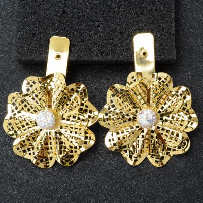 China CLASSIC Christmas earrings statement earrings fashion flower jewelry for womenear piercing earrings studs for sale