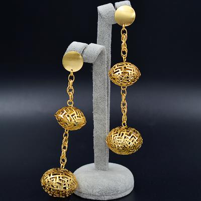 China CLASSIC long earrings unique earings fashion flower jewelry for women custom earrings for sale