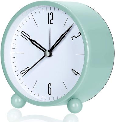 China Modern Super Silent Small Clock Table Clock Non Ticking Alarm Clock For Bed Roon , Desk for sale