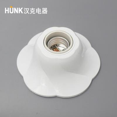 China Iraq Market White Color Ceramic Hardware Screws Inside E27 Decorative Lamp Holder Lamp Base for sale