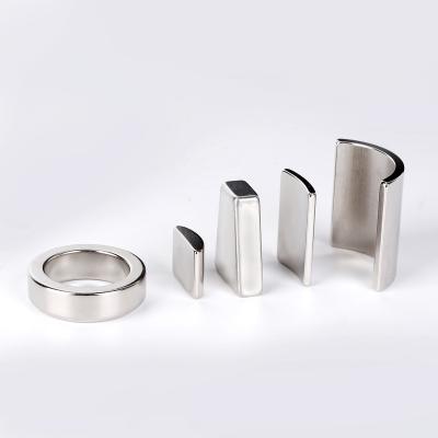 China Industrial Magnet NdFeB Permanent Magnet Galvanized Small Square Magnet for sale