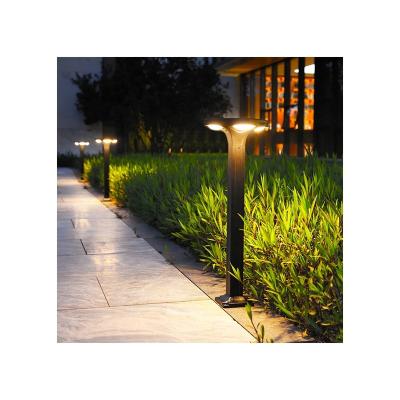 China Classic Solar Manufacture Factory Various Lantern Wall Post Outdoor Lamp Garden for sale