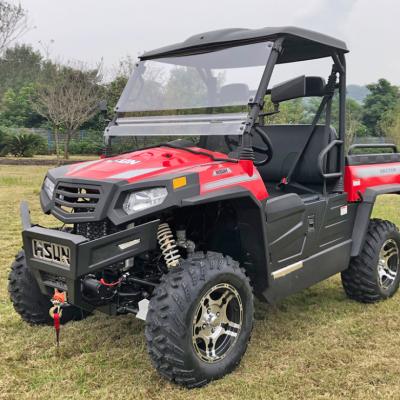 China 700cc EFI UTV de cilindro único com bloqueio diferencial e transmissão de eixo de quatro acionamentos à venda