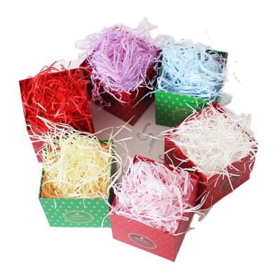 China 100g/bag Recyclable Wholesale Decoration Ply Cut Shredded Paper Cosmetic Gift Packaging Box Filler for sale