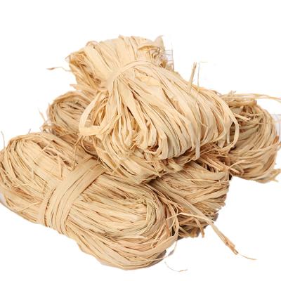 China Wholesale Natural Wine Grass Raffia Decoration 50g/bag Cosmetic Box Filler Convenient Gift Packaging For Bouquet Weaving for sale