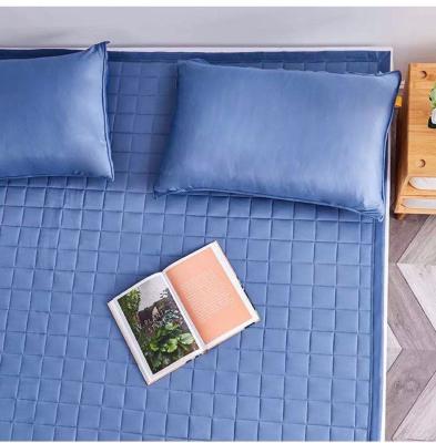 China Five Layer Cooling Mattress Cooling Topper for sale