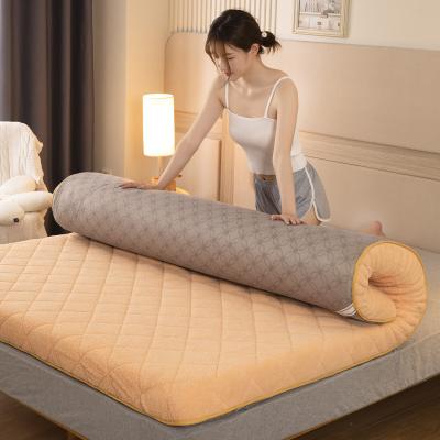 China New lamb velvet foldable mattress, thicker and warmer for sale