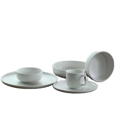 China Japanese Style Viable Matte White Luster Porcelain Tableware Ceramic Dinnerware Set For Home Use for sale