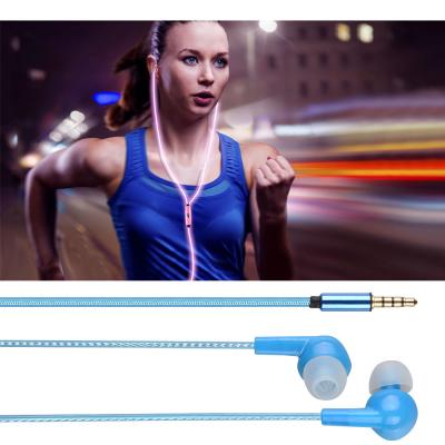 Китай Видимый пропуская светлый кабель водить наушников 3.5mm Jack Earbuds спорта связанный проволокой в стерео уха продается